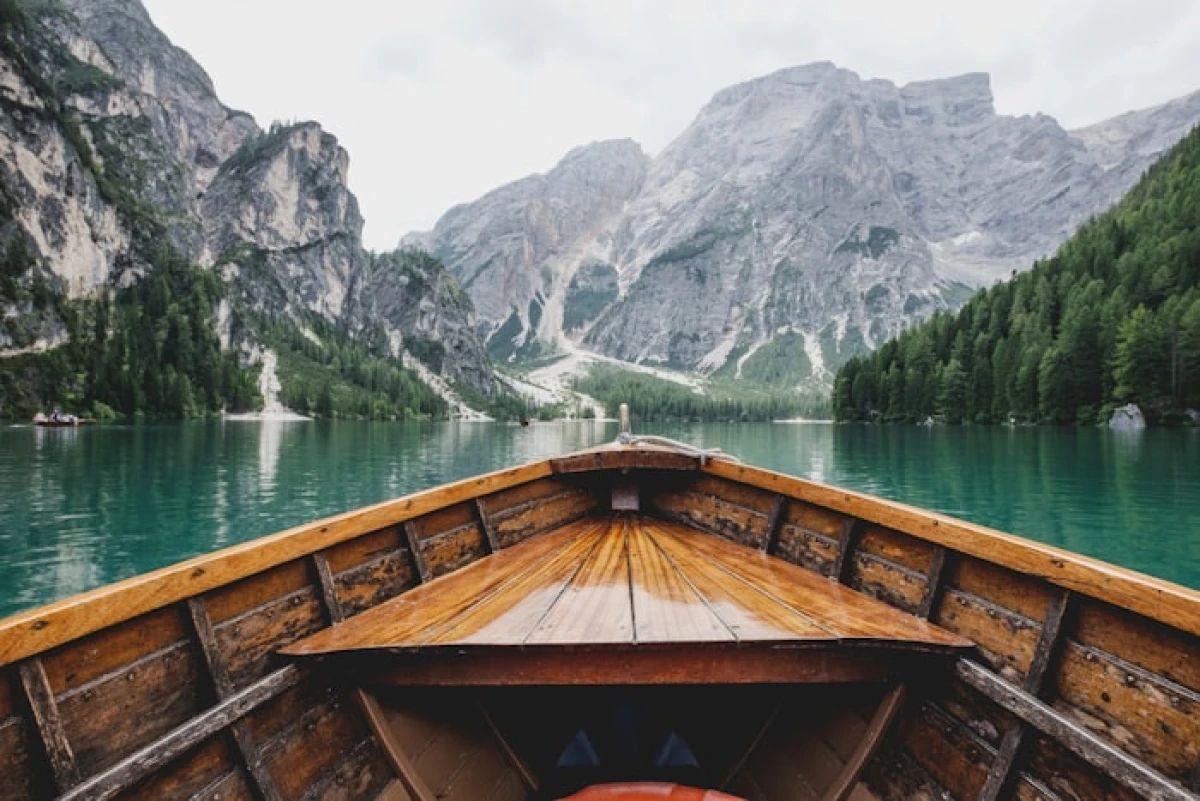 Travel & Booking Website